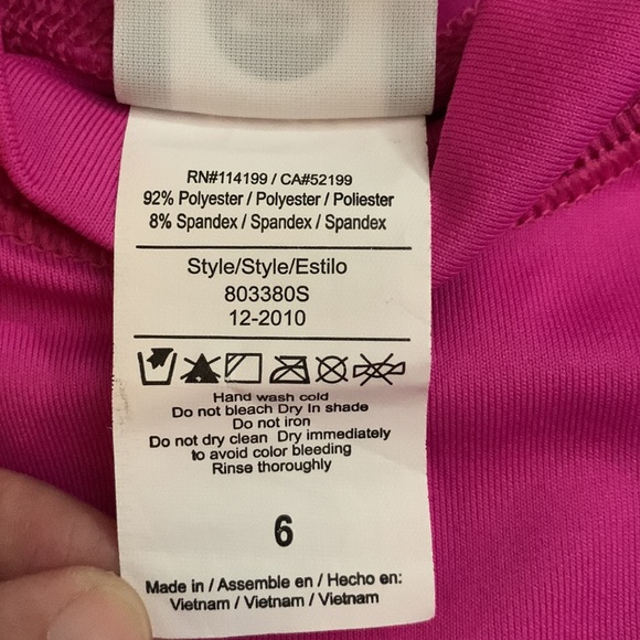 Pink Roxy Rash Guard 🏄‍♀️ ☀️ - Picture 4 of 7